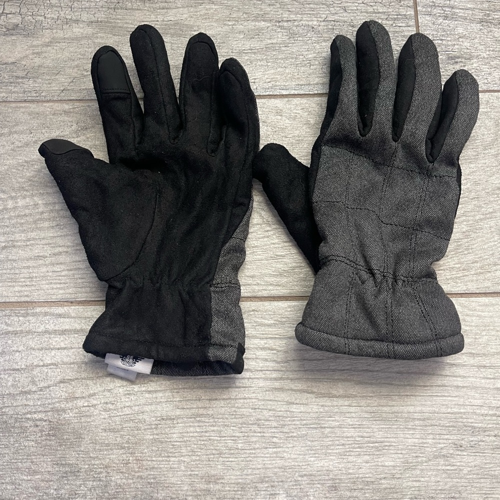 Gloves - Picture 2 of 3